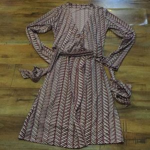 Wrap dress 👗 Size Medium